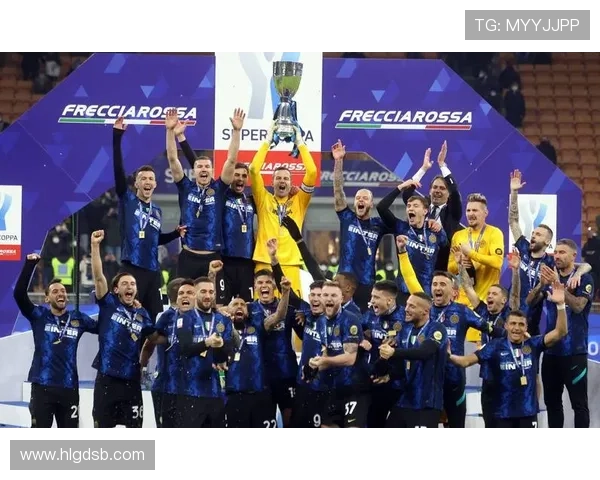 国际米兰卫冕竞争优势逐渐缩小,当前赛季表现稳定性面临考验 国际米兰卫冕竞争优势逐渐缩小,当前赛季表现稳定性面临考验