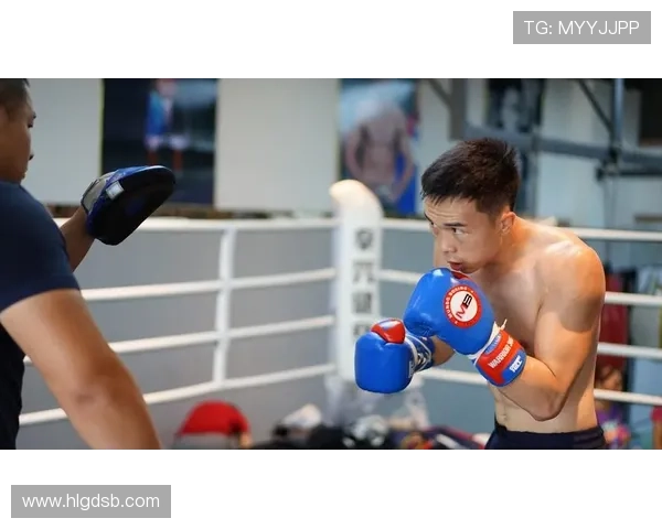 徐灿训练完直接去菜市场砍价，这反差谁懂啊